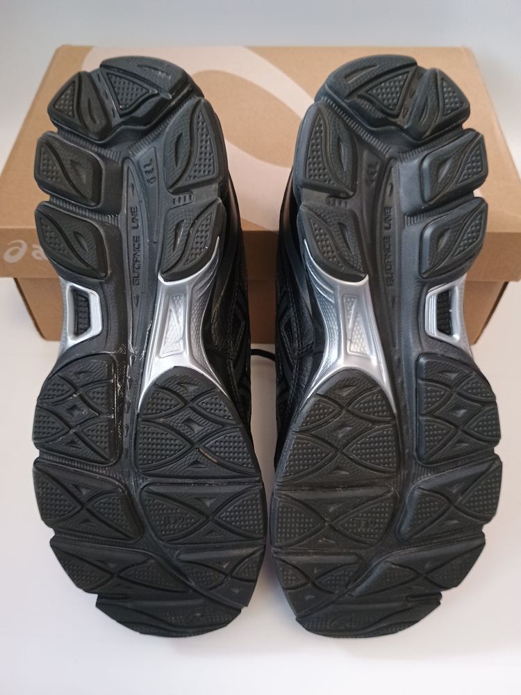 Immagine di Buty Asics Gel Nyc 6
