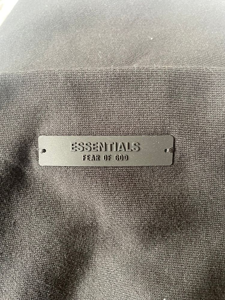 Essentials Fear of God black hoodie size L 5