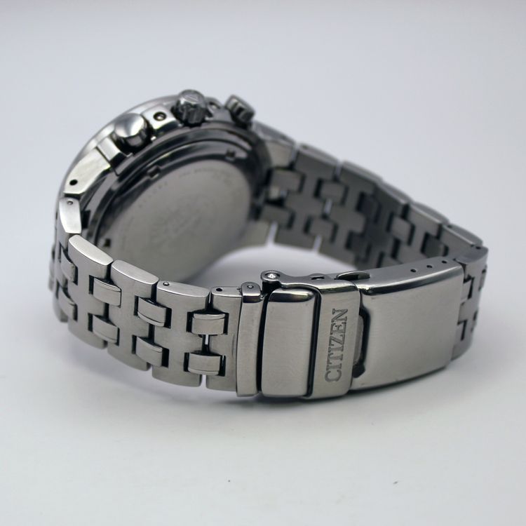 Citizen Eco-Drive E2100 Chronograph - Web: £425 4