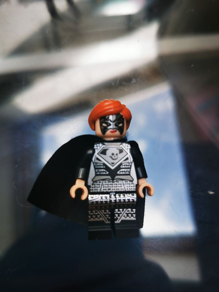 Other Black And White Superhero Minifigure With Cape product image