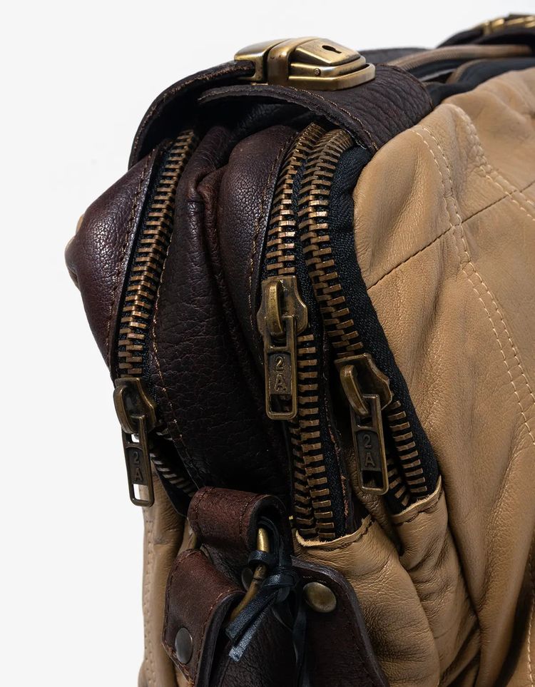 Collection PRIVÉE? Handcrafted Lambskin & Calfskin Leather Messenger Bag image 8