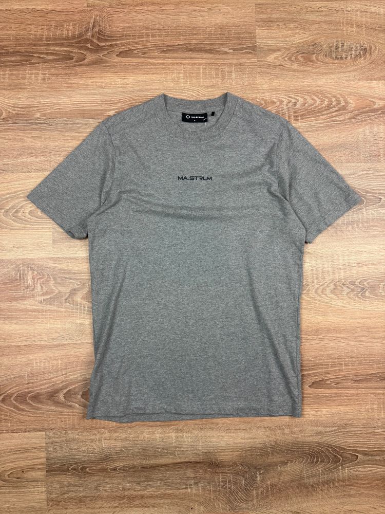 Immagine di Dark Grey Ma Strum Centre Logo T-shirt (M) 1