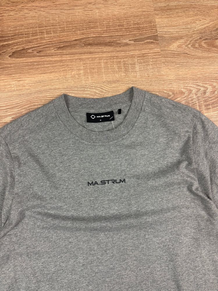 Immagine di Dark Grey Ma Strum Centre Logo T-shirt (M) 2