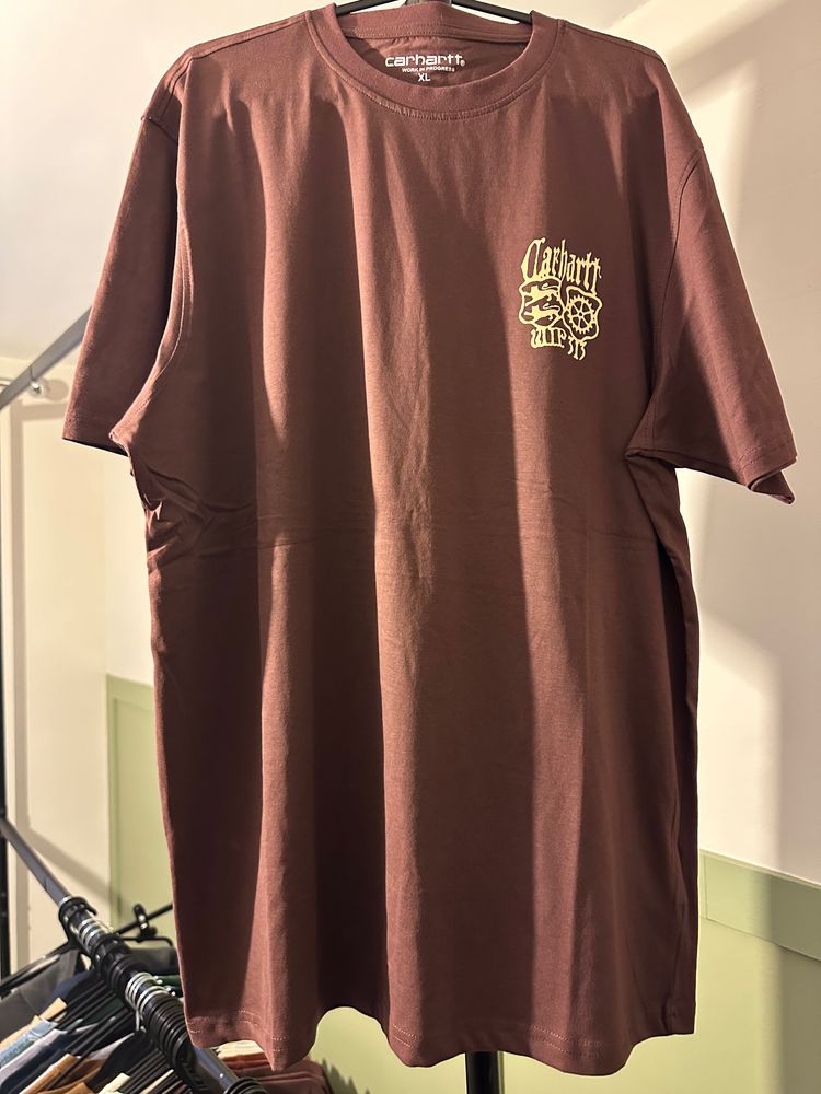 Carhartt Burgundy Graphic T-Shirt