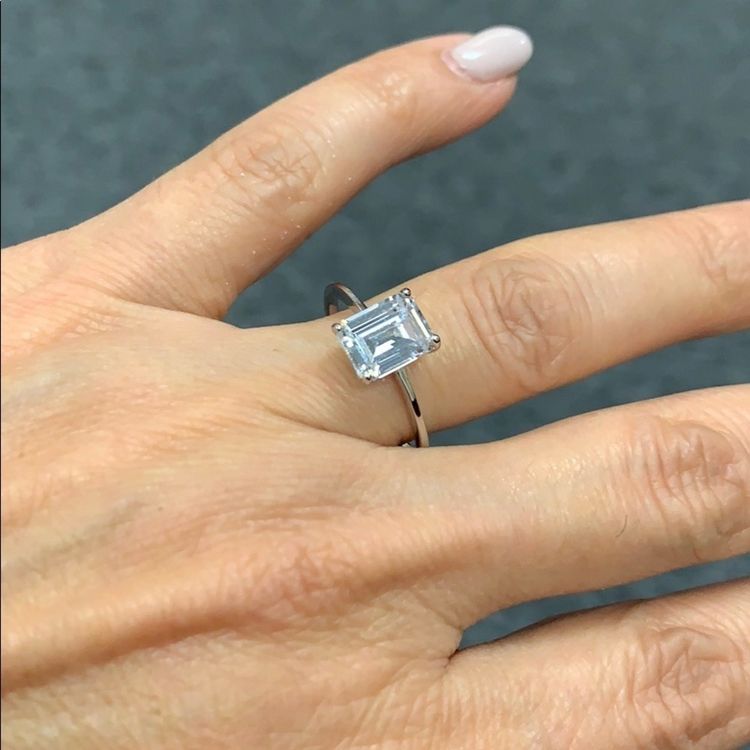 Silver Ring With Rectangular Clear Gemstone image 2