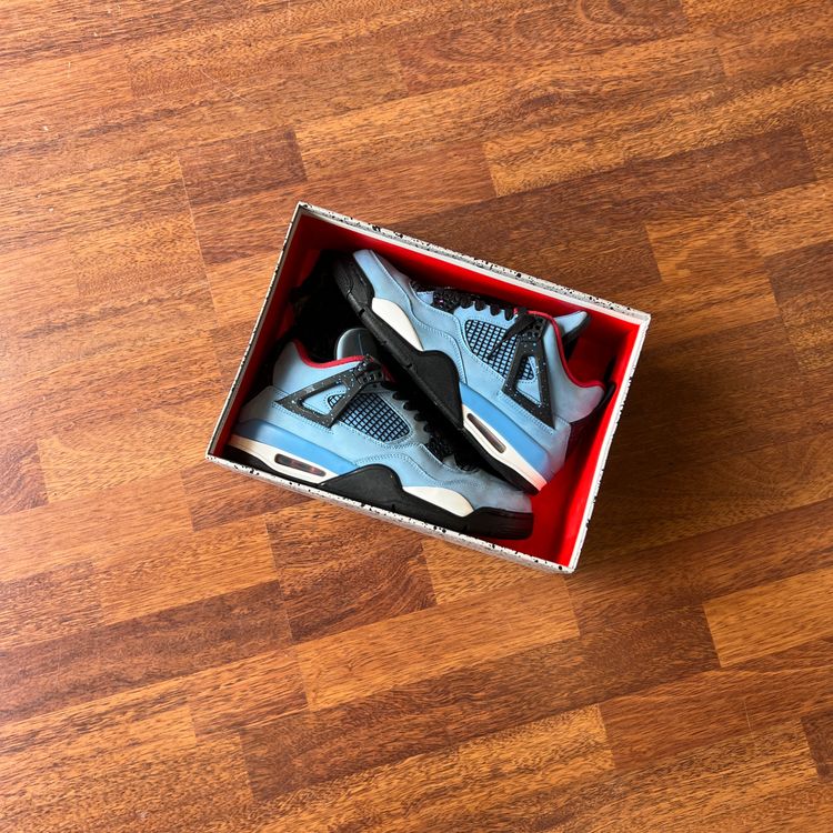 Jordan 4 Retro Travis Scott Cactus Jack Taglia 44 (Usato)