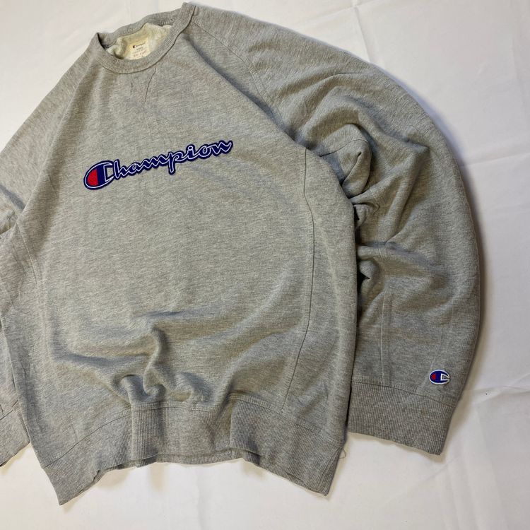 Champion Heather Grey Embroidered Spellout Crewneck (XL) ⚡ image 2