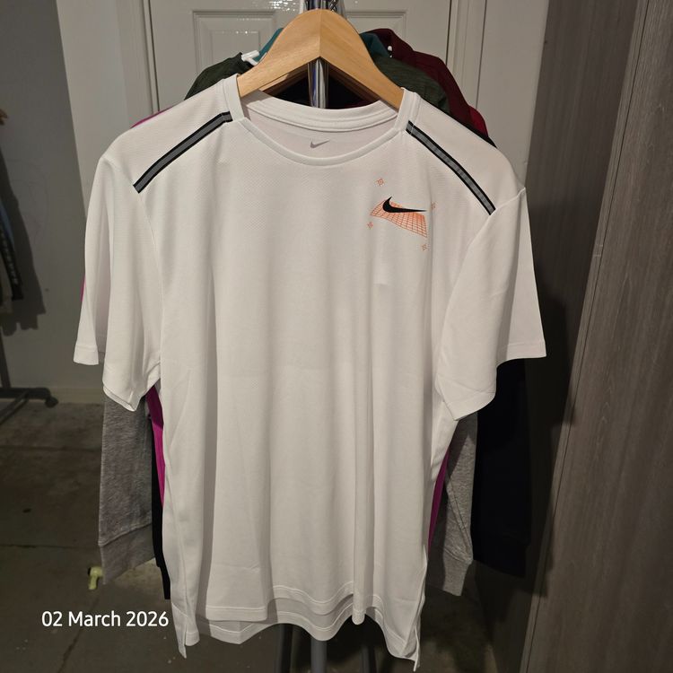 Nike White Short Sleeve T-Shirt
