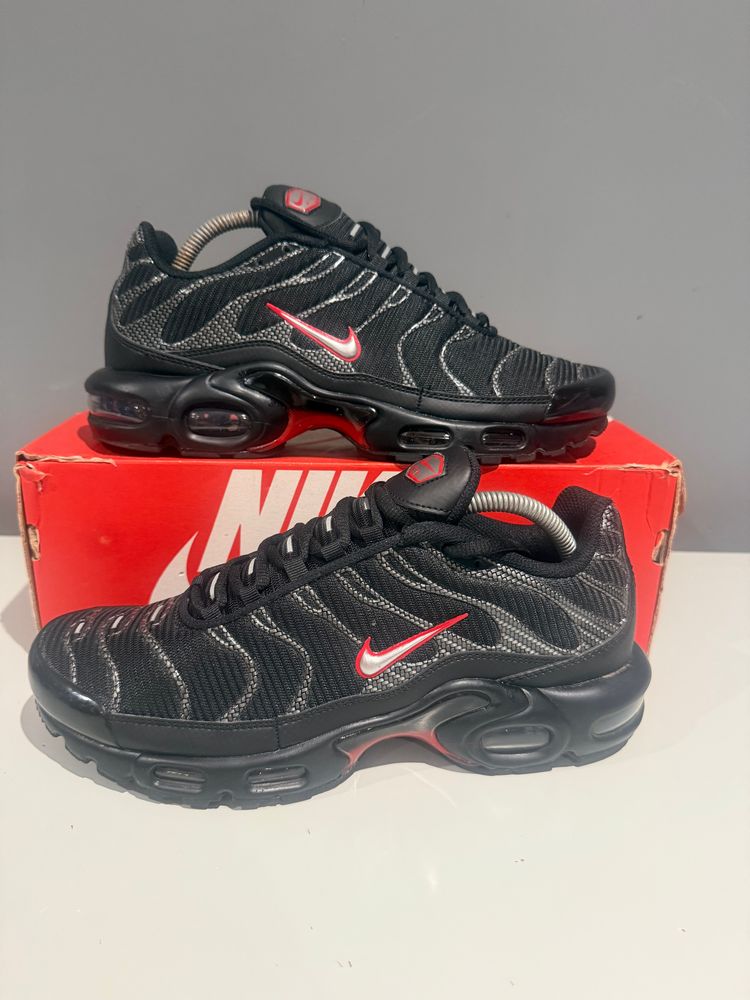 Nike Air Max Plus ‘Carbon Fiber’ – UK 8 image 1