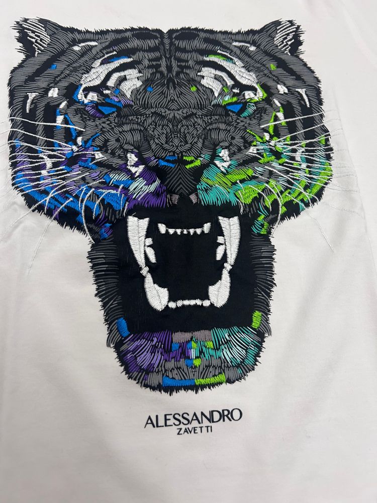 Alessandro Zavetti White T-Shirt With Tiger Embroidery image 3