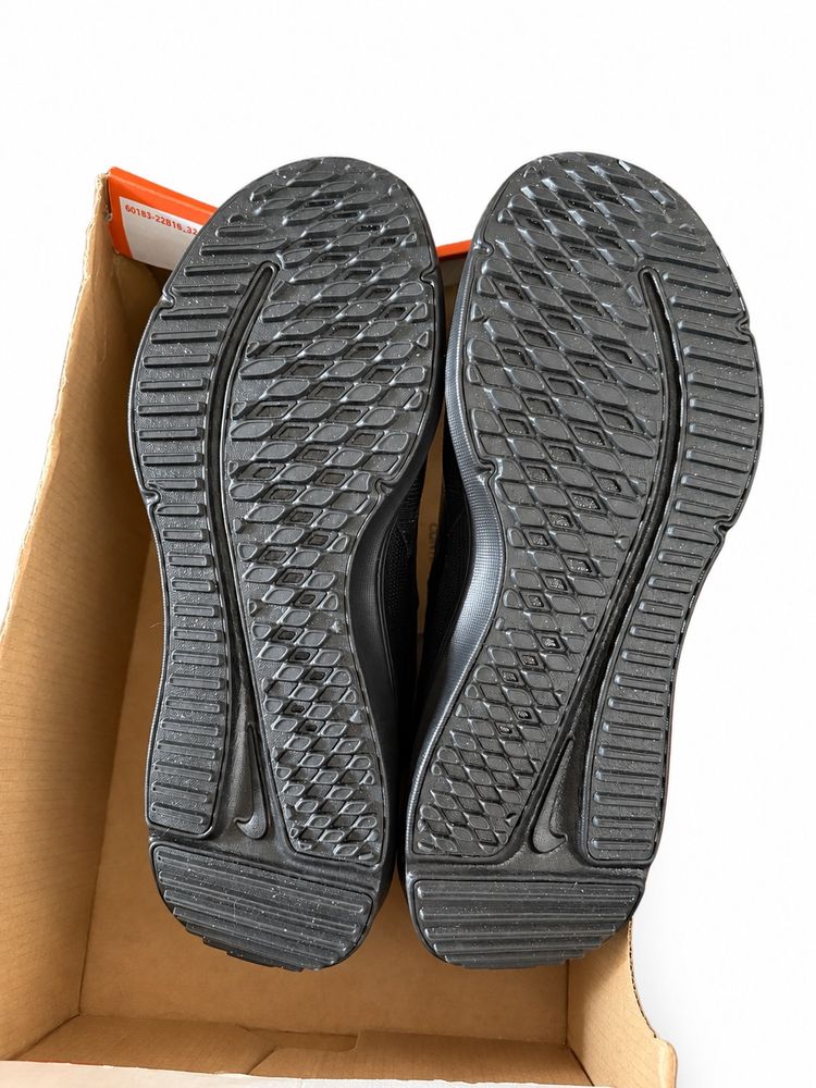 Immagine di Nike Downshifter 12 Black Running Shoes 3