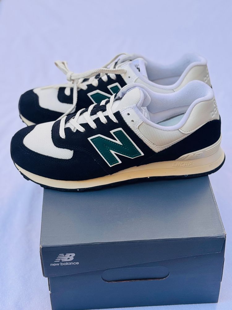 New Balance 574 sneakers