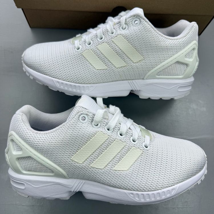 Adidas ZX Flux Size UK 4.5 Triple White Clear Grey Running Trainers S32277 image 1