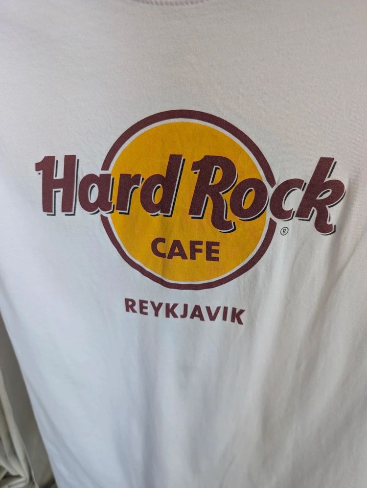 Hard Rock Cafe T-Shirt White Medium M Reykjavik Iceland Logo Graphic Cotton Top image 2