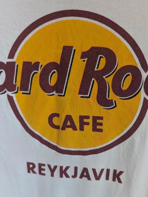 Hard Rock Cafe T-Shirt White Medium M Reykjavik Iceland Logo Graphic Cotton Top image 8