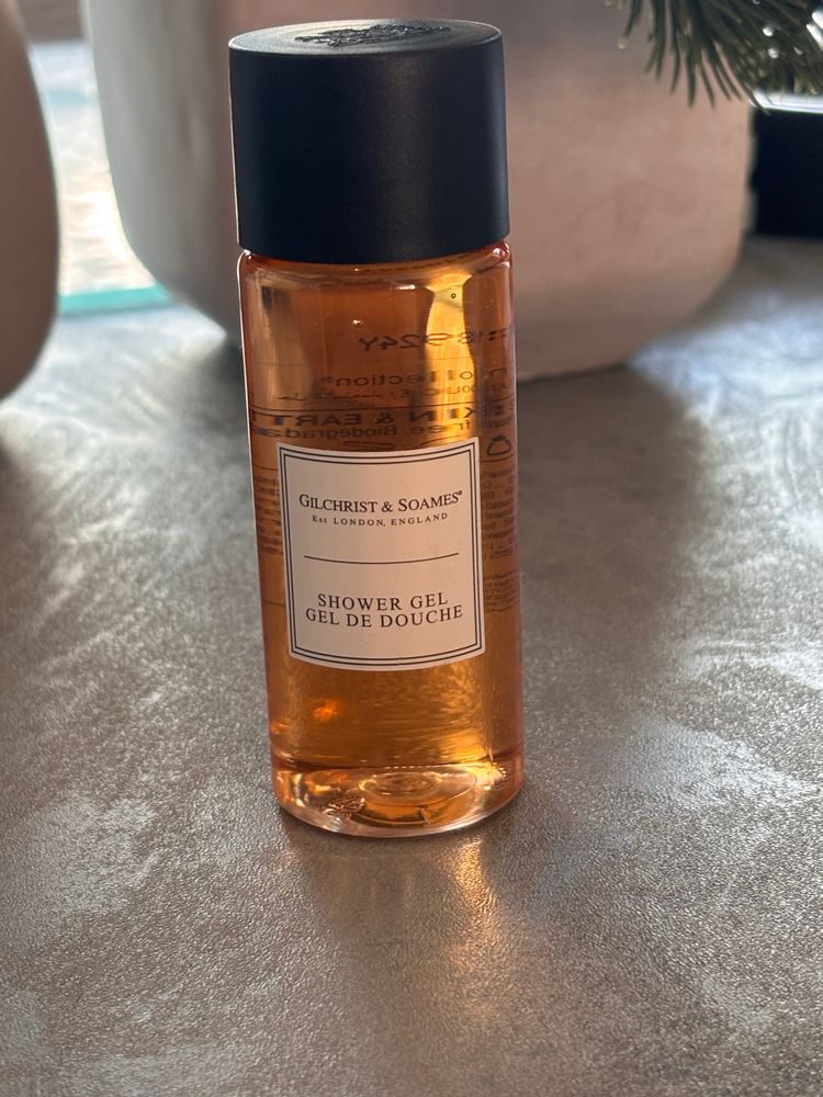 Gilchrist & Soames Shower Gel image 1
