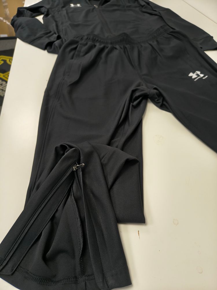 Under Armour Black sports Tracksuit, new image 2
