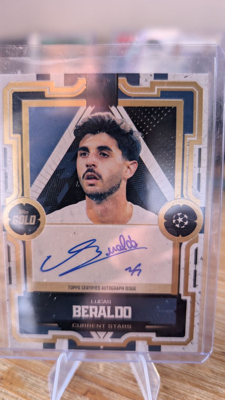 Lucas Beraldo PSG Auto Topps Gold