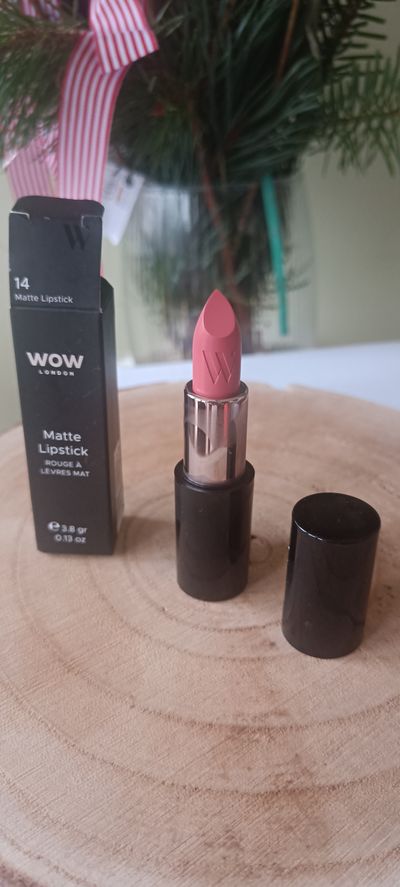 Wow Luxe Matte Lipstick