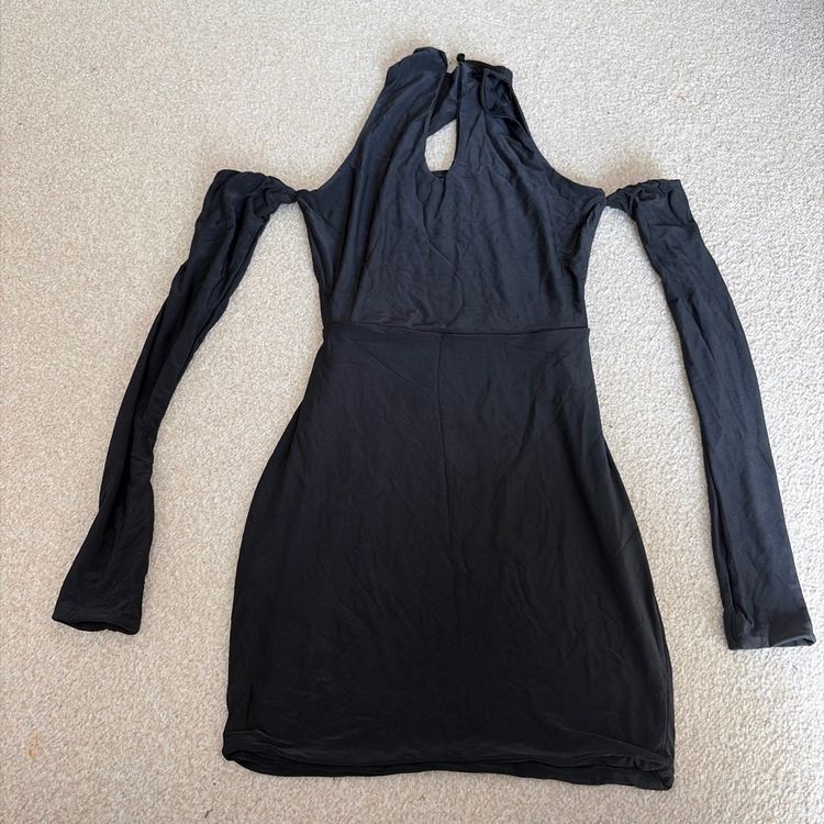 Black mini Dress With long sleeves 2