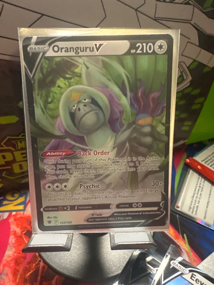 Pokemon Oranguru V Trading Card product image