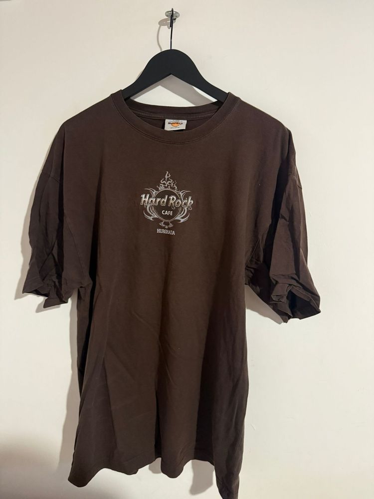 Hard Rock Cafe brown T-shirt