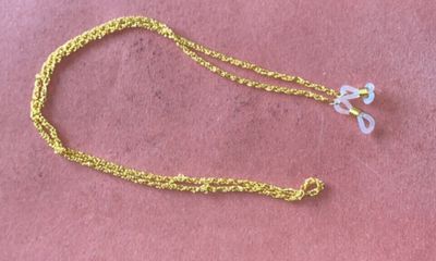 gold glasses chain