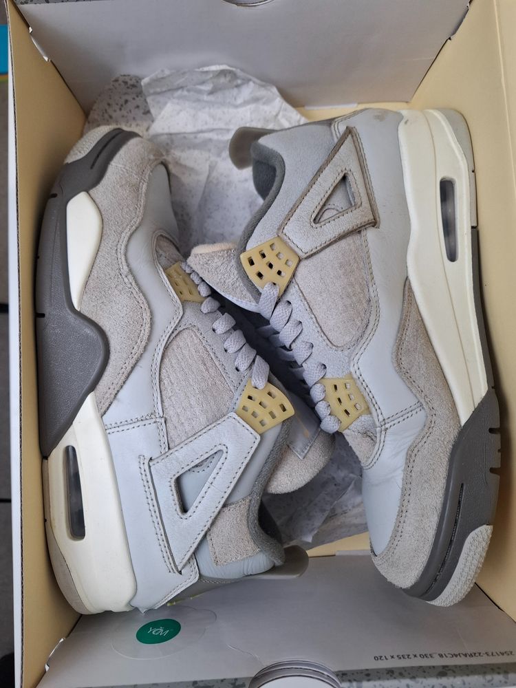 Nike Jordan Jordan 4 photon dust uk7  (worn og box) product image