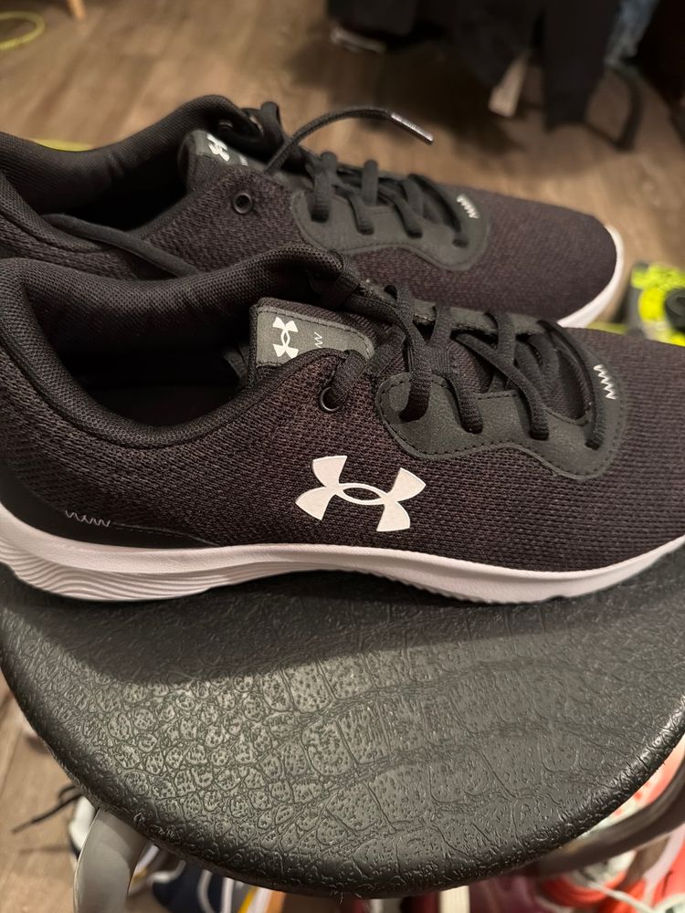 Under Armour Black Athletic Shoes imagen 1