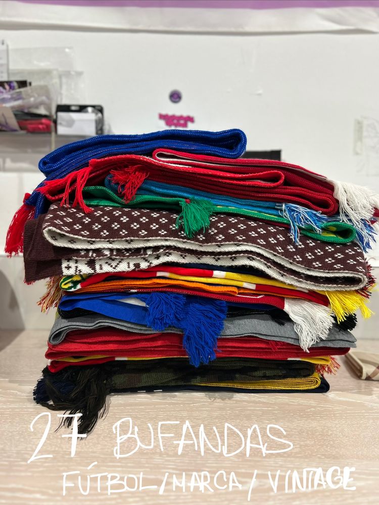 Lote 27 Bufandas De Fútbol Marca Y Vintage 