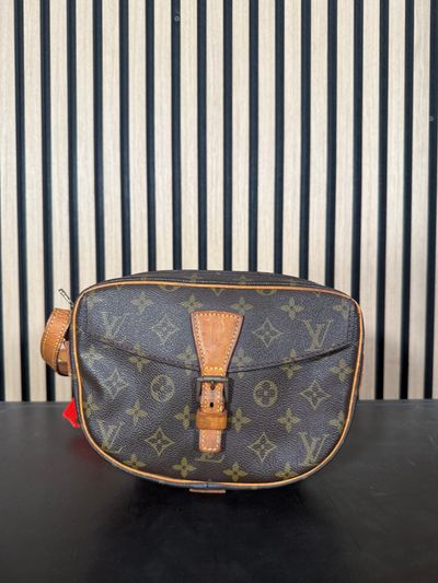 B89 Louis Vuitton Jeune Fille PM Shoulder/Crossbody Bag