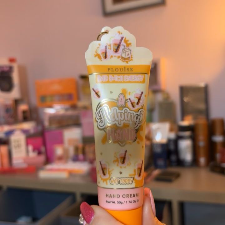 Plouise a Helping Hand Hand Cream - Bath and Body image 1
