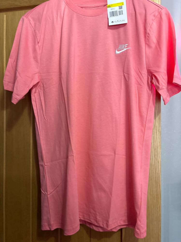 Nike Pink T-Shirt