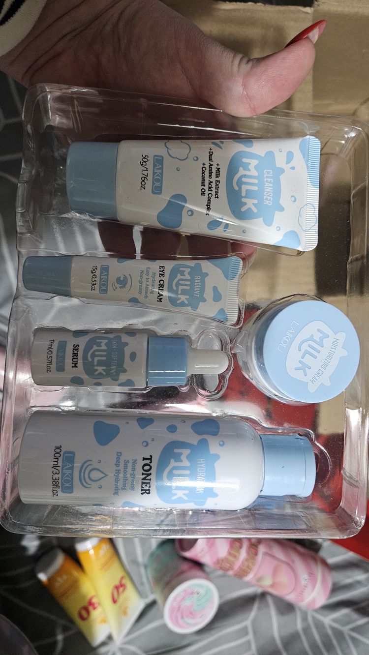 Set Milk Skincare Set product image