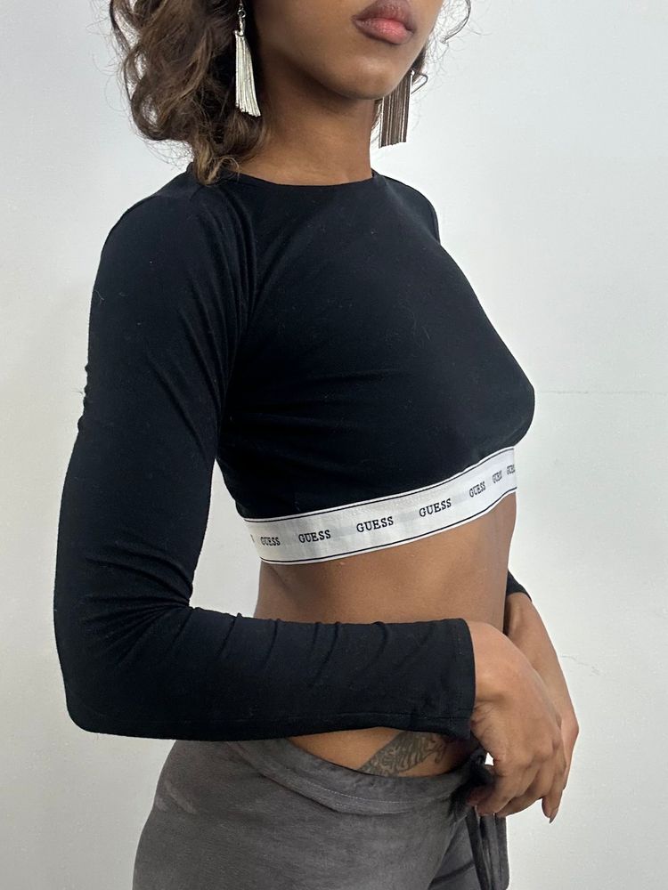 💻 athleisure edit | small black guess cropped long sleeve top image 6