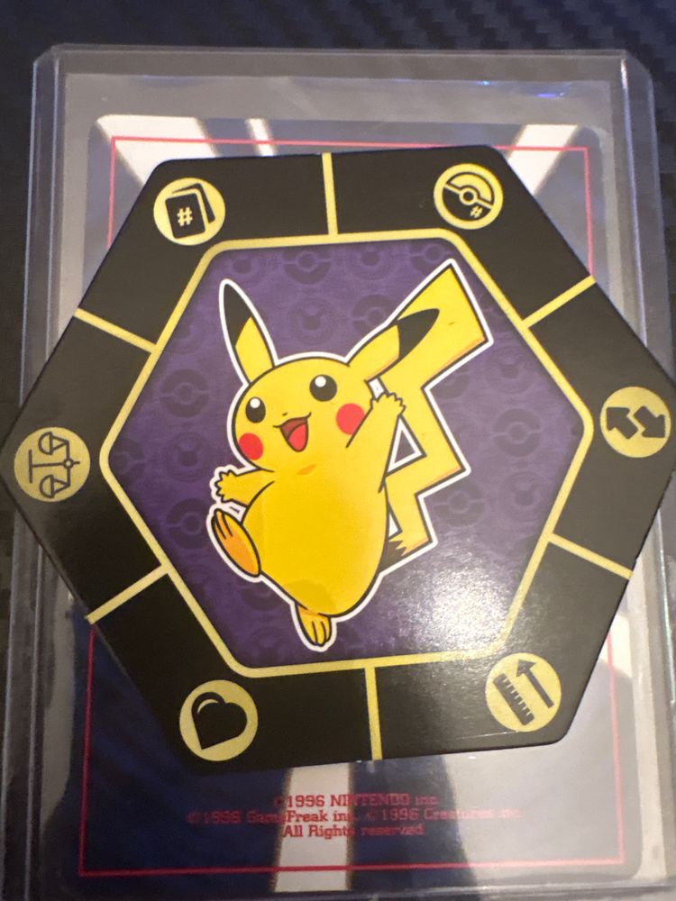 Pikachu Collectible Card Holder imagen 1