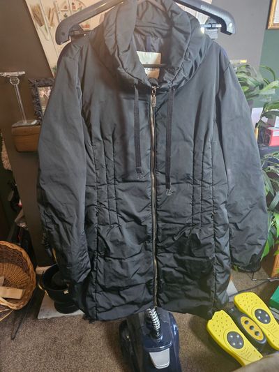 Moncler Black Padded Jacket Coat Size 4