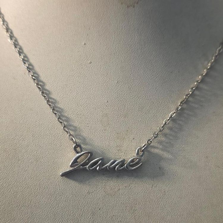 Silver Name Necklace With 'Jane' Pendant obraz 5