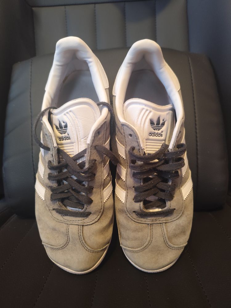 Adidas Gazelle Sneakers