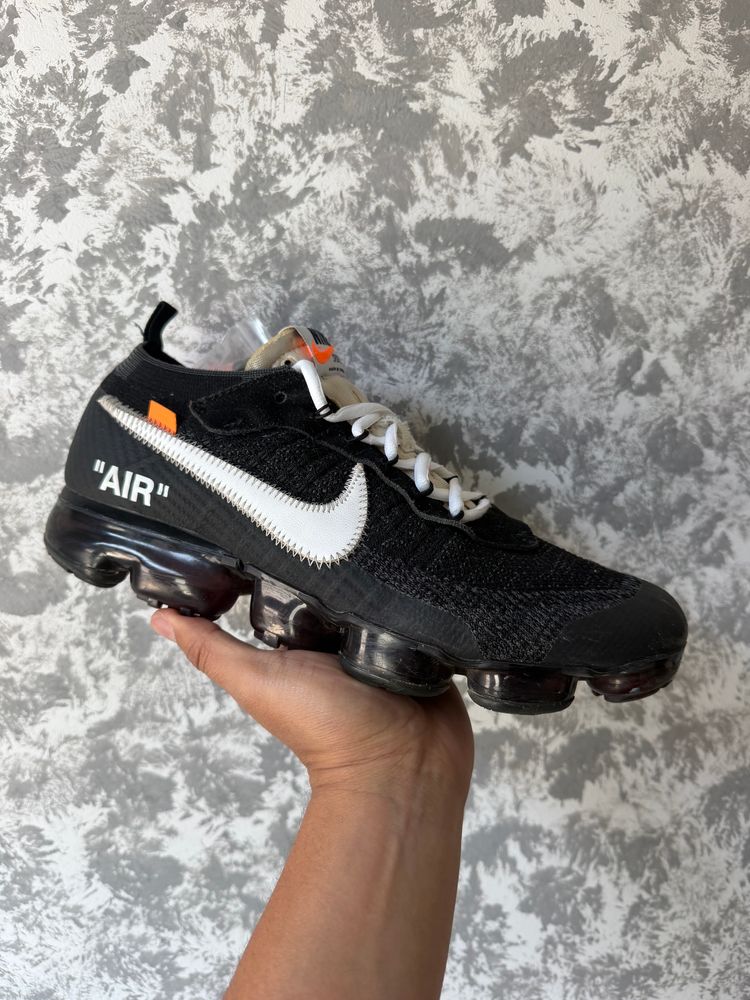 Nike Air Vapormax Off-White Black Sneakers