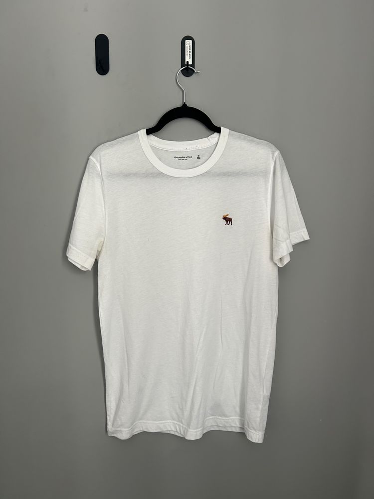 Abercrombie & Fitch White T-Shirt