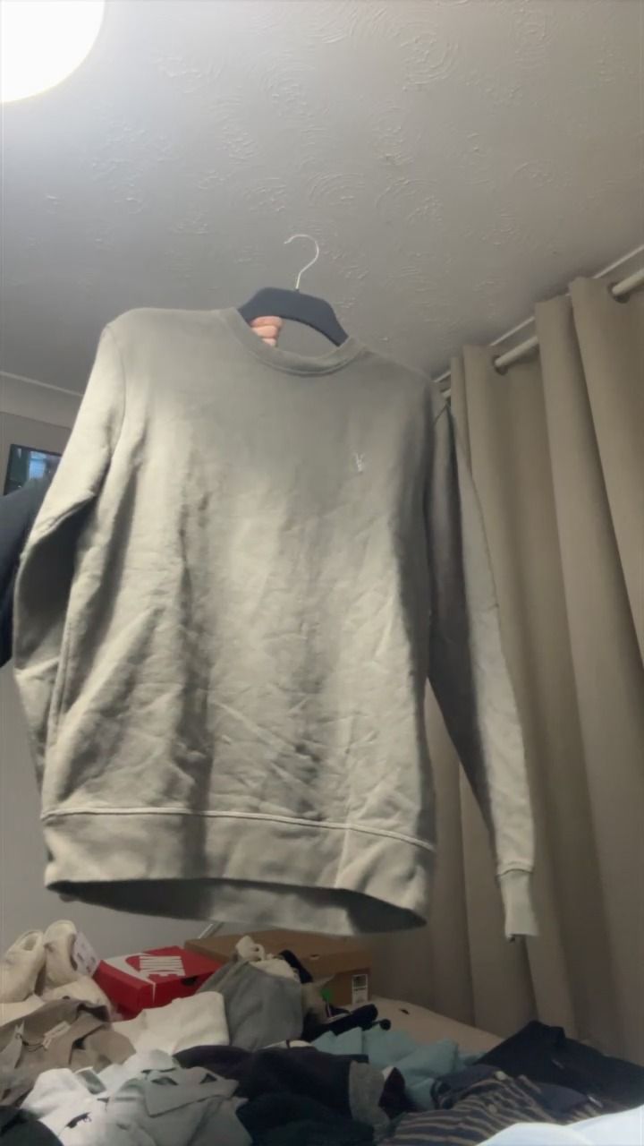 all saints used size small fits oversized jumper over 100