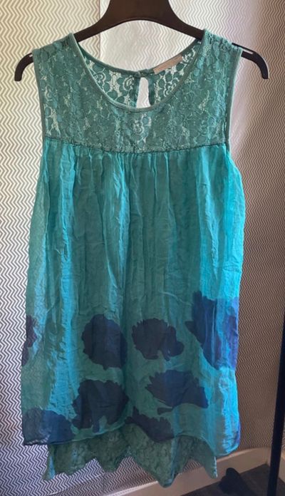 Made I Italy Blue Sleeveless top With Lace Yoke And Floral Pattern