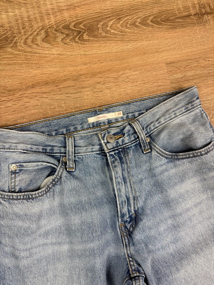 Immagine di Light Denim Levi's Baggy '94 Jeans (28) 4