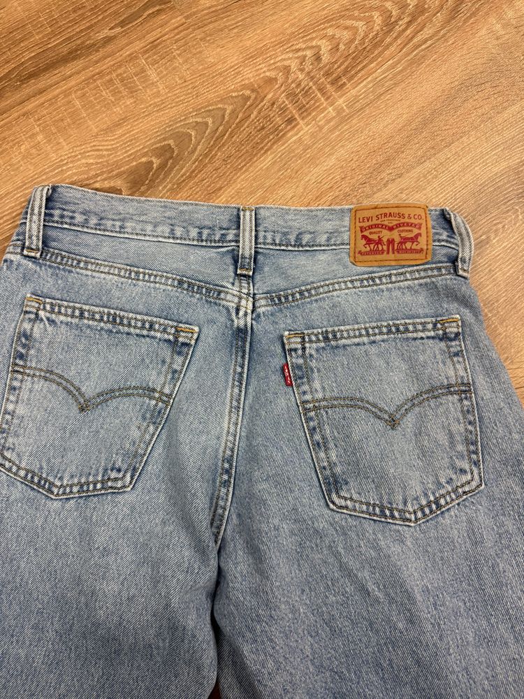 Immagine di Light Denim Levi's Baggy '94 Jeans (28) 3