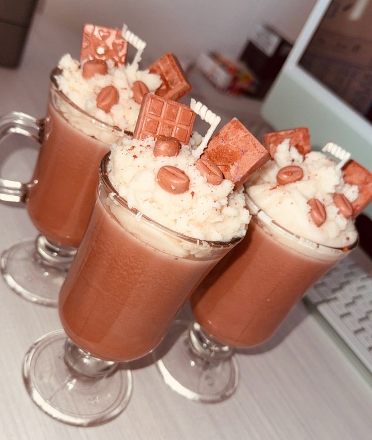 Cream Caramel Frappe Candle product image
