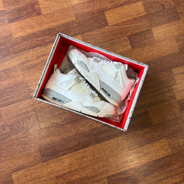 Jordan 4 Retro White Oreo (2021) Taglia 42.5 (Usate)