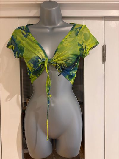 boohoo mesh crop top