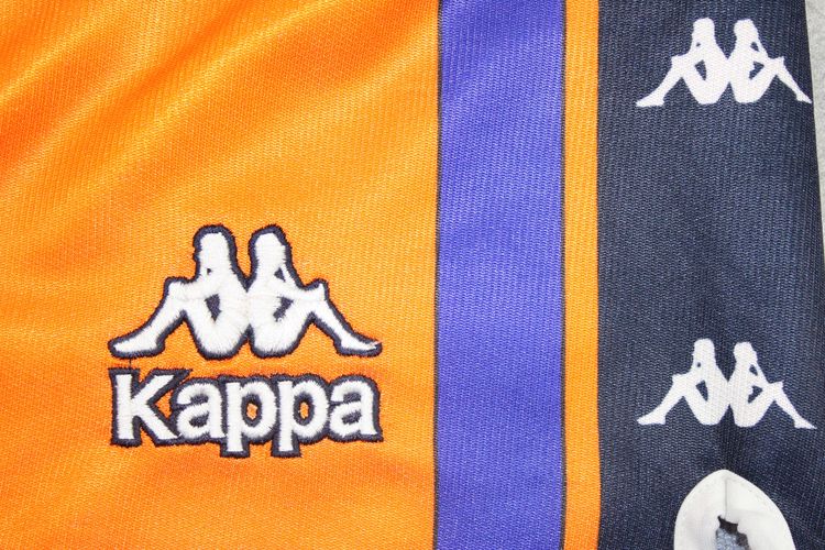VINTAGE BARCELONA 1997-99 AWAY FOOTBALL SHORTS XL image 3