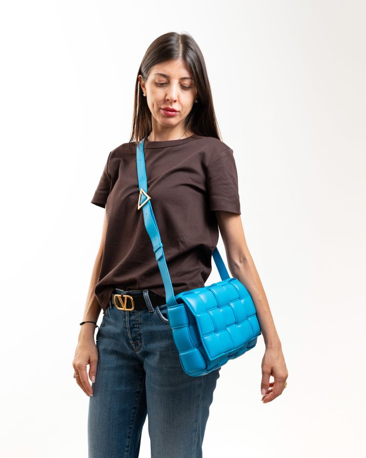 Bottega Veneta Borsa Padded Cassette Pelle Nappa Celeste — Pre-owned Autentica imagen 12